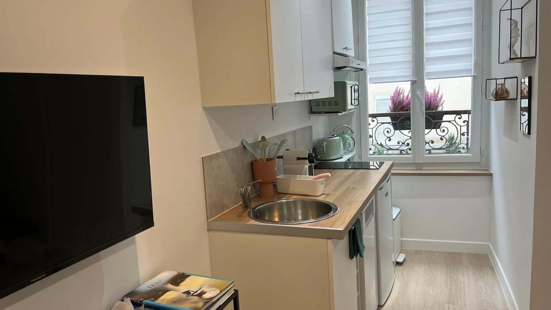 Oberkampf By Edelsam 21 Apartment Paris